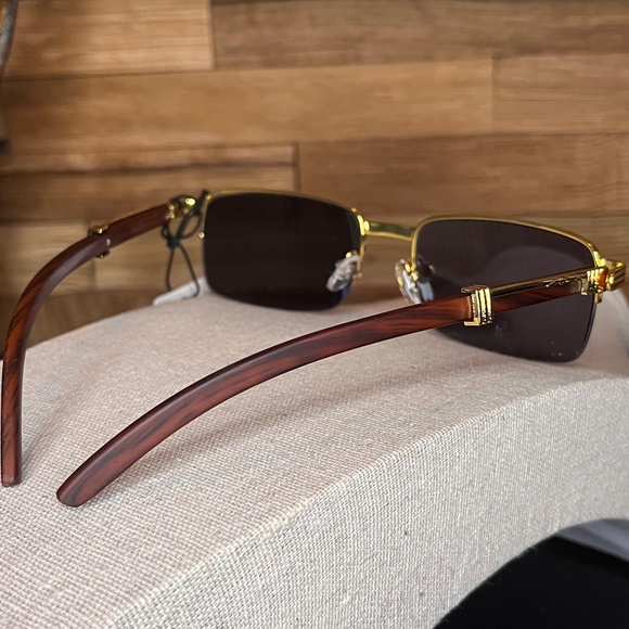 Sunglasses - Picture 5 of 6